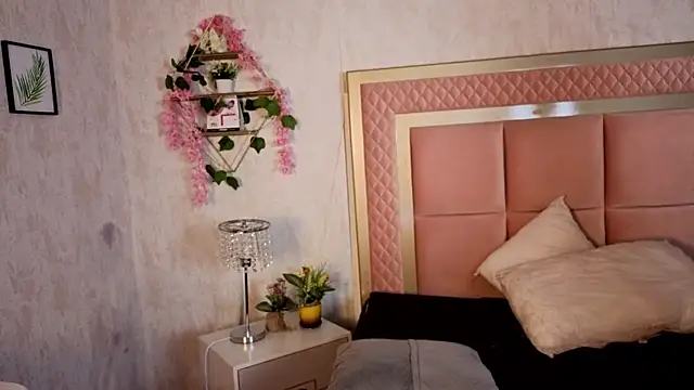 RobinBennett online show from December 2025 12:11:02 PM