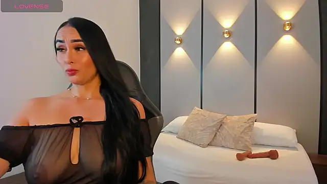 ashly moonn online show from December 2025 12:33:02 PM