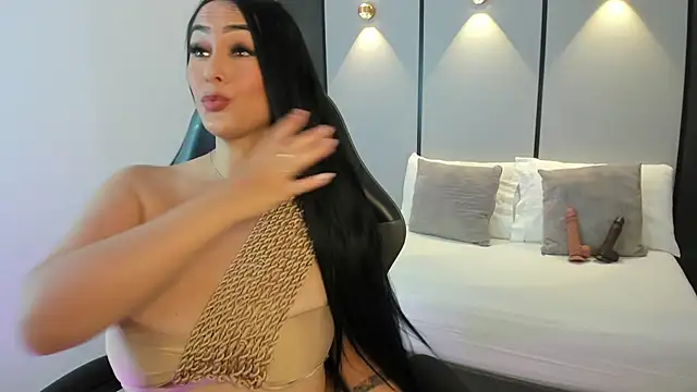 Snapshot of ashly_moonn chatting on June 2026 12:58:02 PM ashly moonn online show from June 2026 12:58:02 PM