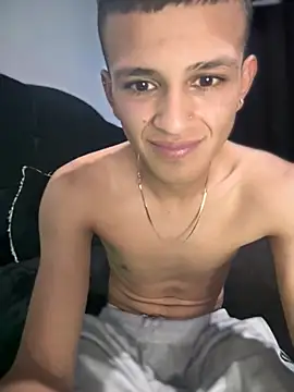Snapshot of Boyxcock7 chatting on May 2026 01:25:02 AM Boyxcock7 online show from May 2026 01:25:02 AM