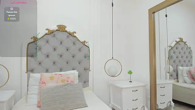 Skylerwhite02 online show from March 2026 03:44:02 AM