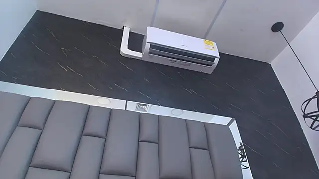 kissme luna online show from January 2026 07:06:01 PM