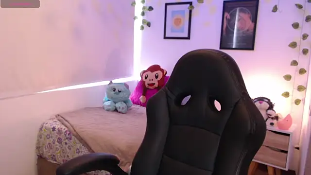 MarilynWhite  online show from September 2025 04:45:01 PM