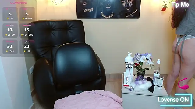 Bom BomXX online show from January 2026 02:00:01 PM