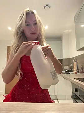 SexySaraxxoo online show from December 2025 02:37:01 PM