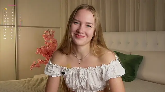 AlbaMesick online show from October 2025 12:14:02 PM