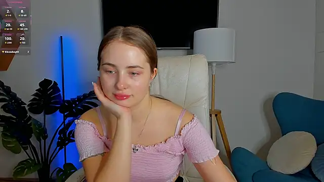 Snapshot of Sweet__Amily chatting on October 2025 06:19:01 AM Sweet Amily online show from October 2025 06:19:01 AM