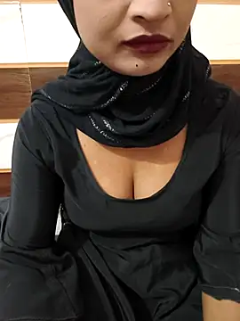 Itz Mayra  online show from November 2025 06:47:01 AM