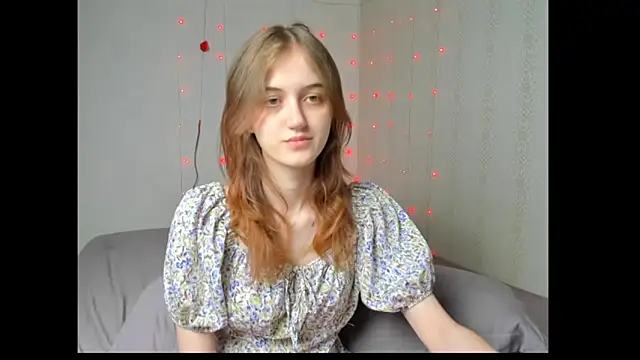 dreamy pollyyy online show from April 2026 08:11:02 PM