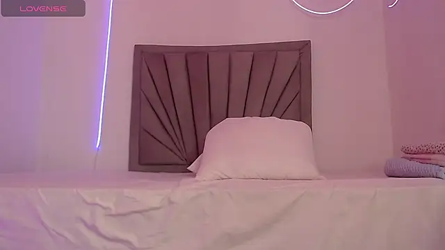 Fiorela 1 online show from April 2026 11:49:01 AM