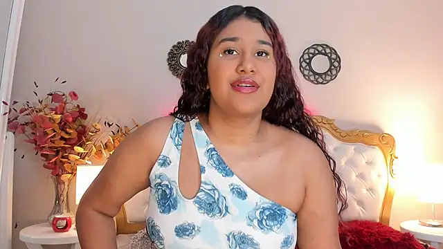 Snapshot of KeyGales chatting on October 2025 08:00:02 PM KeyGales online show from October 2025 08:00:02 PM