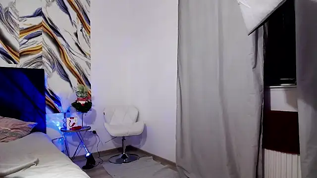 Snapshot of AliceMontroses chatting on February 2026 04:40:02 PM AliceMontroses online show from February 2026 04:40:02 PM