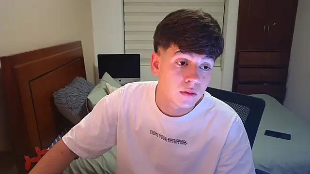 tightncuteass online show from September 2025 12:48:02 AM