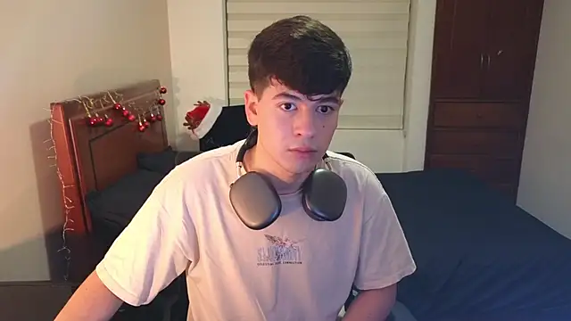 tightncuteass online show from November 2025 02:01:02 AM