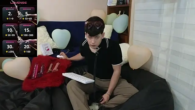 tightncuteass online show from February 2026 12:18:02 AM