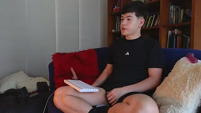 tightncuteass online show from April 2026 05:09:02 PM