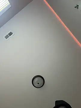 AllesandraLove online show from November 2025 05:35:02 PM