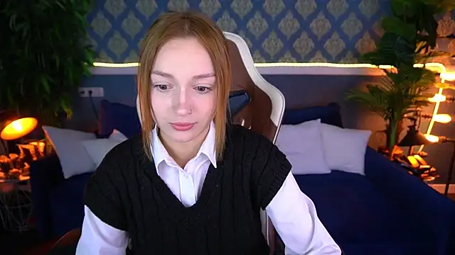 Snapshot of FoxyMayy chatting on July 2026 07:05:01 PM FoxyMayy online show from July 2026 07:05:01 PM