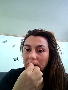 Snapshot of vanessa-titisM chatting on May 2026 05:06:02 PM vanessa-titisM online show from May 2026 05:06:02 PM