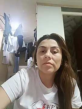 Snapshot of vanessa-titisM chatting on May 2026 03:15:02 AM vanessa-titisM online show from May 2026 03:15:02 AM