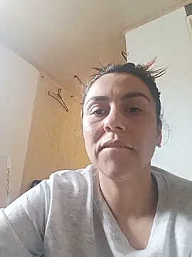 Snapshot of vanessa-titisM chatting on May 2026 04:58:02 PM vanessa-titisM online show from May 2026 04:58:02 PM