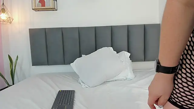 dulce mmg online show from December 2025 07:08:02 PM