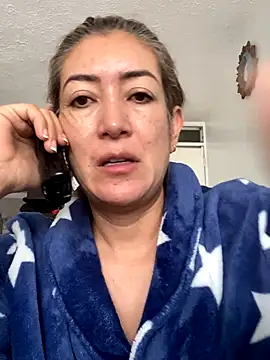 Snapshot of sara_peters_ chatting on October 2025 02:25:02 PM sara peters  online show from October 2025 02:25:02 PM