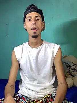 Snapshot of Alexx_1214 chatting on September 2025 02:35:02 AM Alexx 1214 online show from September 2025 02:35:02 AM