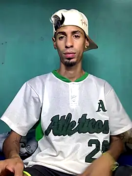 Snapshot of Alexx_1214 chatting on September 2025 10:10:01 PM Alexx 1214 online show from September 2025 10:10:01 PM