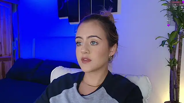 MaryMoon  online show from October 2025 10:51:02 PM