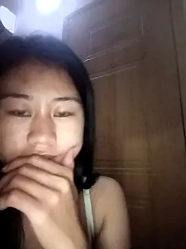 luy-xinh02 online show from September 2025 02:32:01 PM