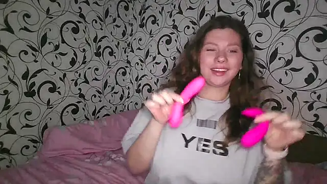 Snapshot of YourEmilie chatting on February 2026 01:20:01 PM YourEmilie online show from February 2026 01:20:01 PM