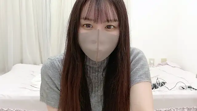 Snapshot of _Mia_land_ chatting on May 2026 01:49:01 PM Mia land online show from May 2026 01:49:01 PM