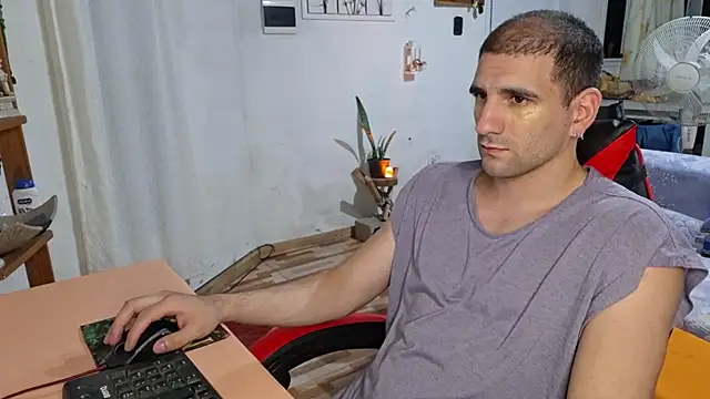 Snapshot of ObeyLust chatting on December 2025 12:19:02 AM ObeyLust online show from December 2025 12:19:02 AM