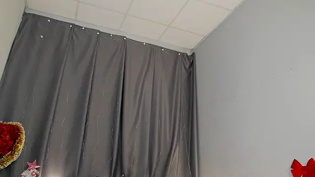 SoftLolli online show from December 2025 06:20:01 AM