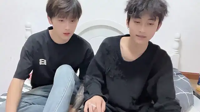 yangyang-2563 online show from October 2025 01:28:02 PM