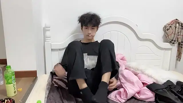yangyang-2563 online show from October 2025 12:06:01 PM