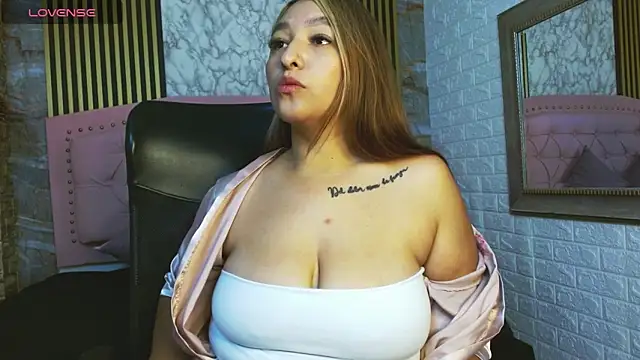 daphne walton online show from September 2025 11:55:02 AM