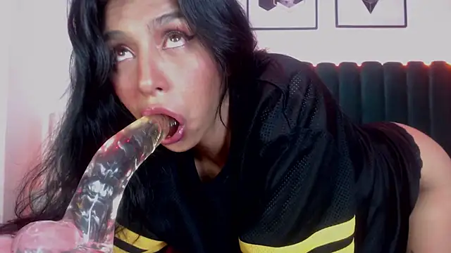 Keila Fg online show from November 2025 07:57:01 PM