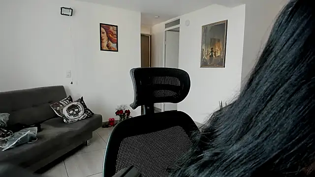 Unatatuada online show from March 2026 02:11:02 PM