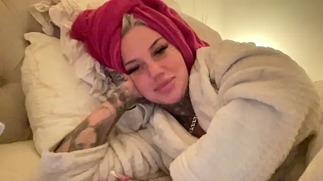 paulinaalatalo online show from February 2026 07:51:02 PM