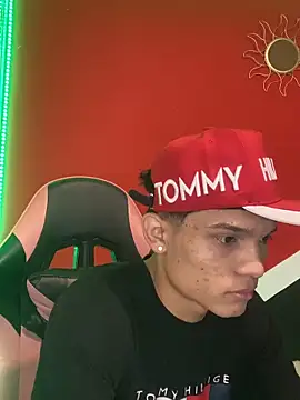 EL VENEZOLANO 22CM online show from June 2026 08:09:02 AM