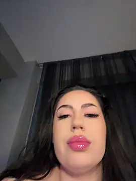 Snapshot of Andrestarr chatting on June 2026 07:39:02 PM Andrestarr online show from June 2026 07:39:02 PM