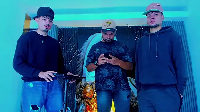 Iam Steven online show from September 2025 12:32:01 PM