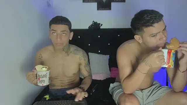 maykel and mike online show from November 2025 11:38:02 AM