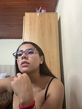 Snapshot of Isawilliams chatting on January 2026 01:52:02 AM Isawilliams online show from January 2026 01:52:02 AM