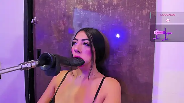 Snapshot of cherry_skinny_ chatting on April 2026 03:42:01 AM cherry skinny online show from April 2026 03:42:01 AM