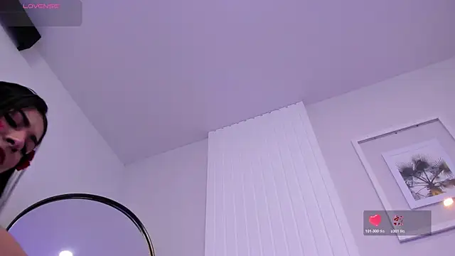 Snapshot of cherry_skinny_ chatting on May 2026 03:44:01 AM cherry skinny online show from May 2026 03:44:01 AM