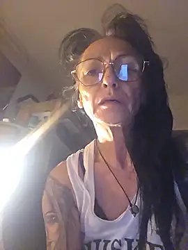 Snapshot of jasonee13 chatting on May 2026 06:39:01 PM jasonee13 online show from May 2026 06:39:01 PM