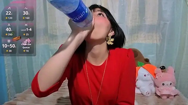 Snapshot of Sullyoonn chatting on February 2026 01:33:01 AM Sullyoonn online show from February 2026 01:33:01 AM